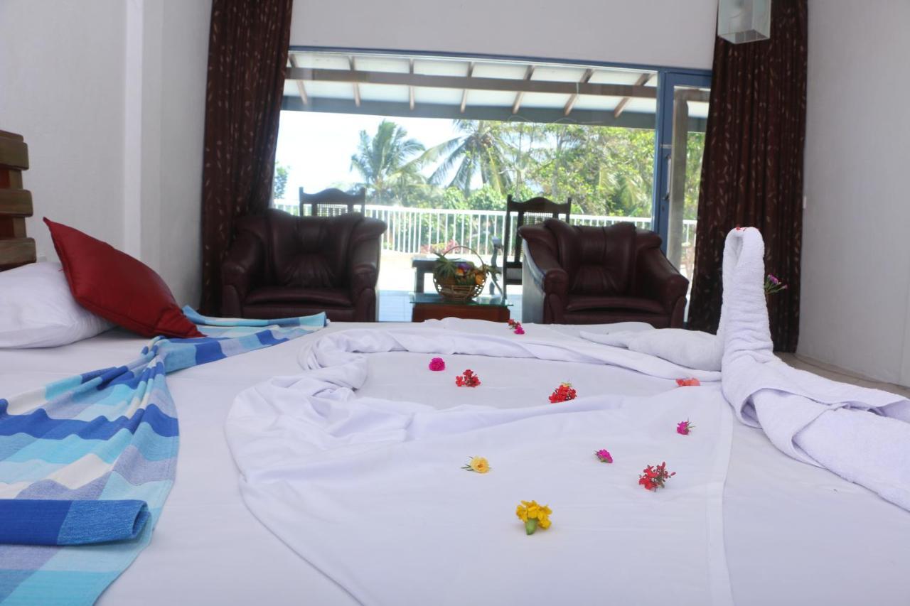 Lavendish Beach Resort Унаватуна Екстер'єр фото